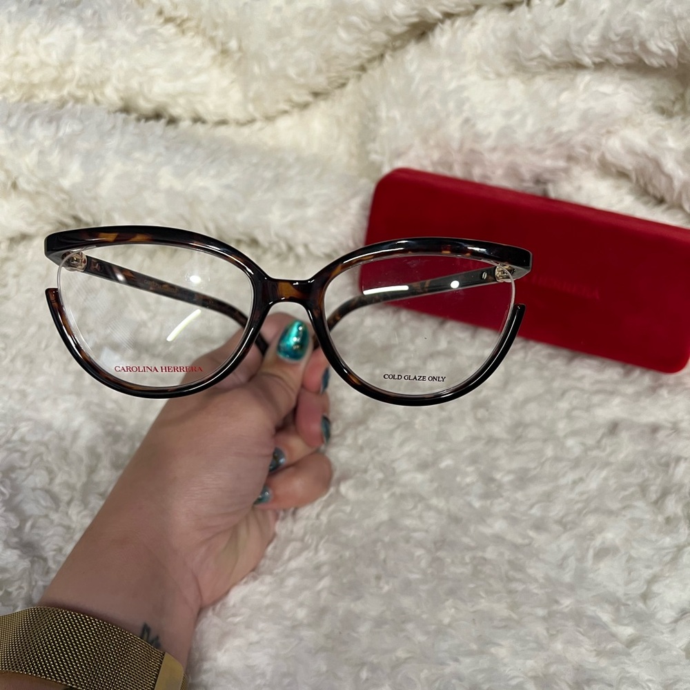 Carolina Herrera Havana Eyeglasses - Picture 4 of 5